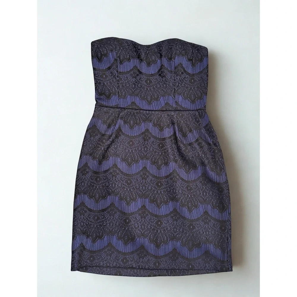 Mystic Navy Blue Strapless Y2K Vintage Hoco Dress With Black Stitch Overlay Sz M